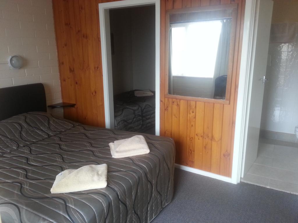 Nhill Oasis Motel Esterno foto