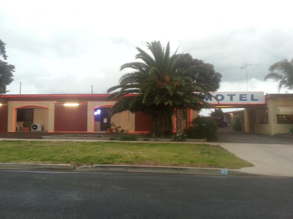 Nhill Oasis Motel Esterno foto