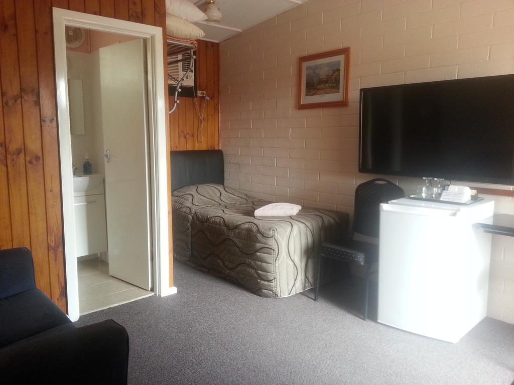 Nhill Oasis Motel Esterno foto