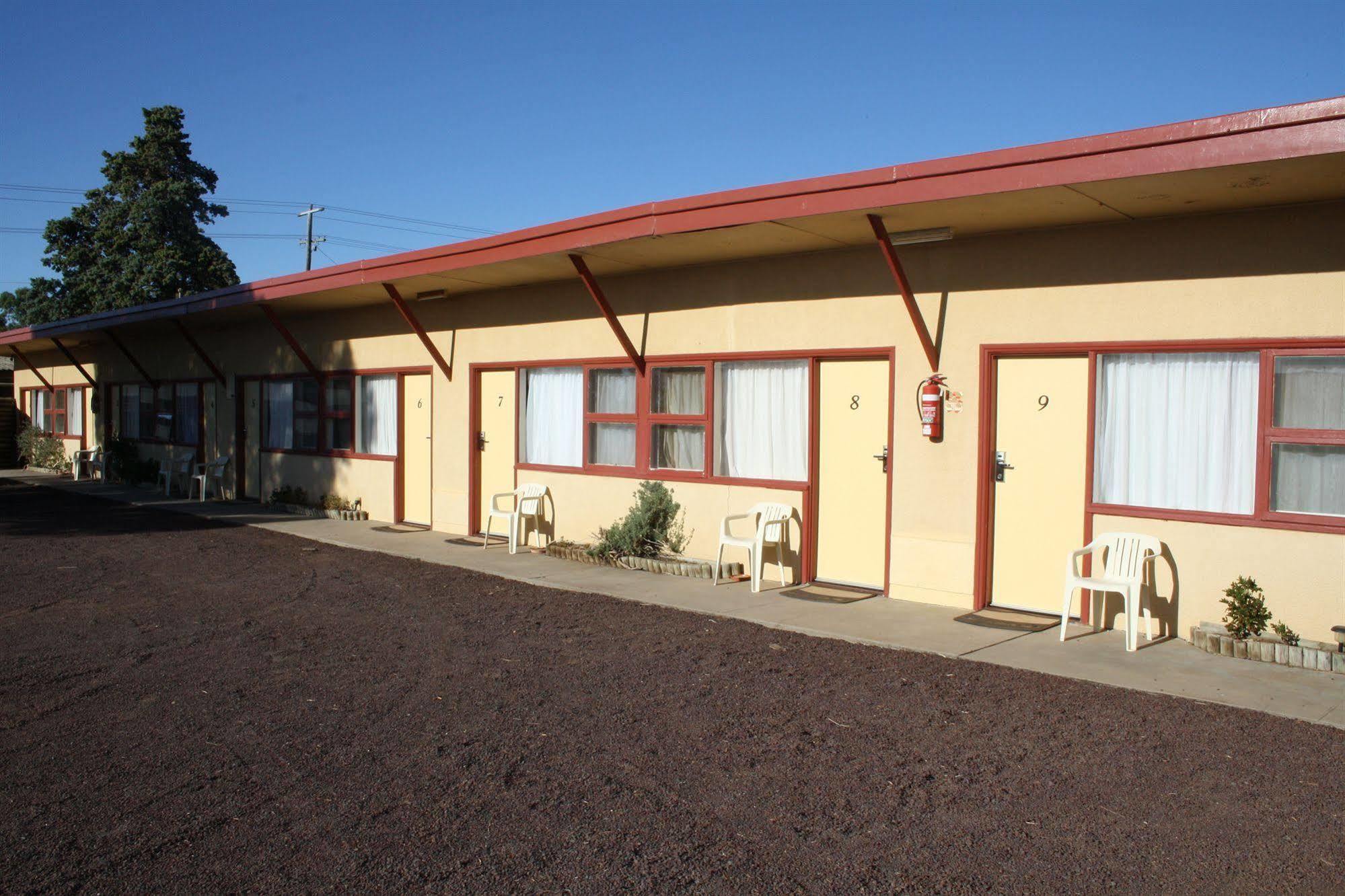 Nhill Oasis Motel Esterno foto