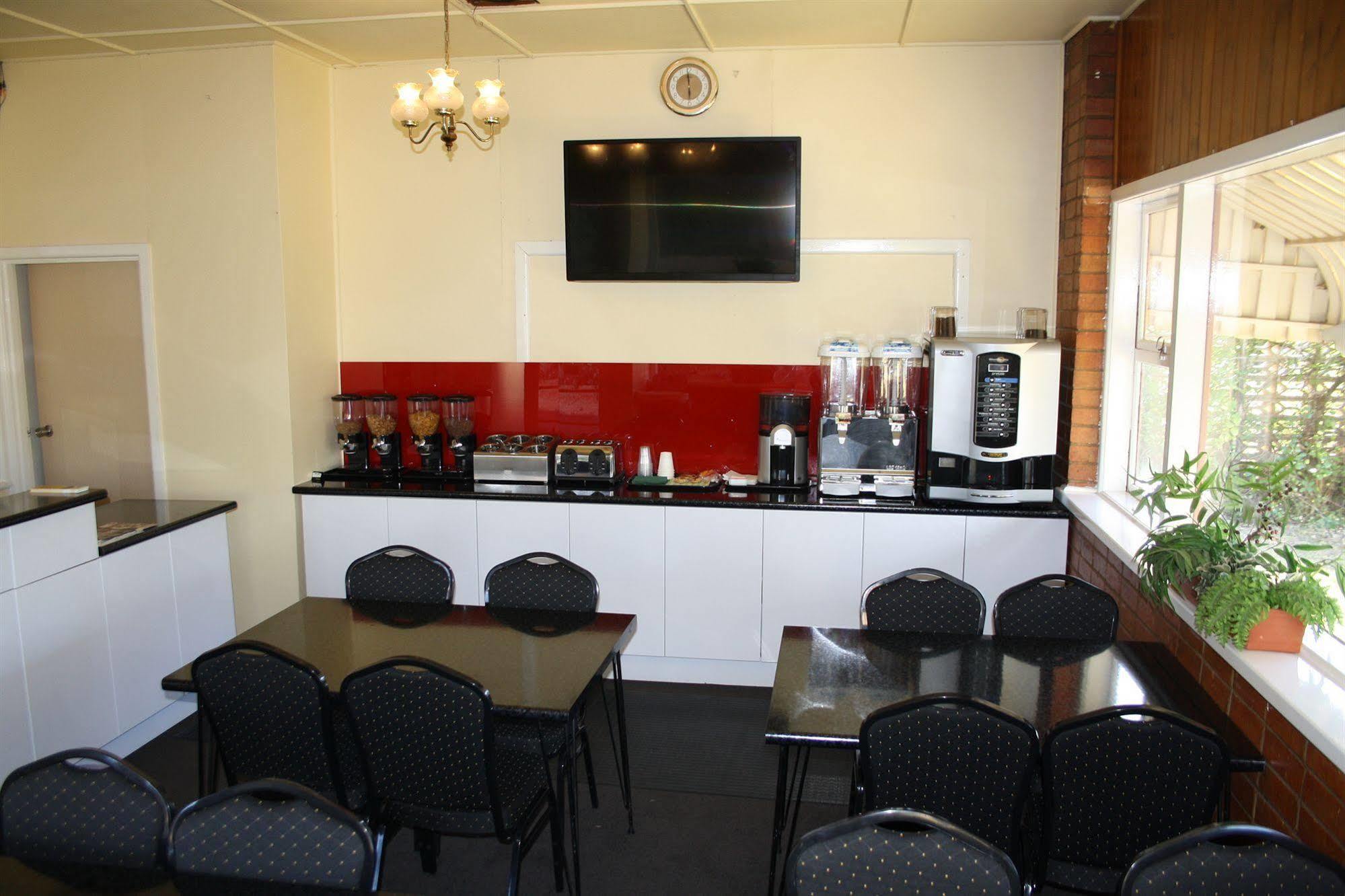 Nhill Oasis Motel Esterno foto